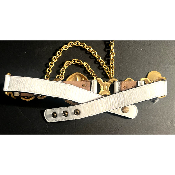 White Leather & Chain Belt Unique Crown Streets Ahead Santa Monica, Ca. Size M
